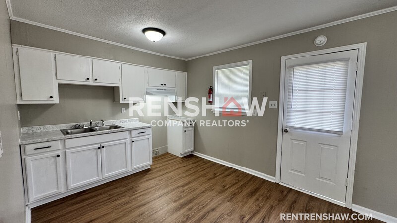 367 Navy Dr - Photo 4 of 13