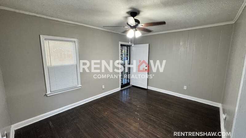 1351 Salem St - Photo 3 of 14