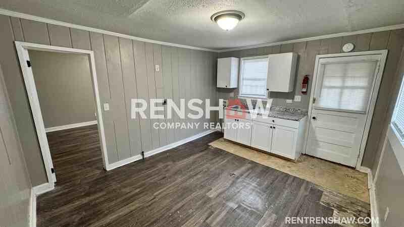 1351 Salem St - Photo 6 of 14