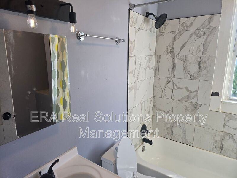 3469 W 45th St Uppr - Photo 3 of 13