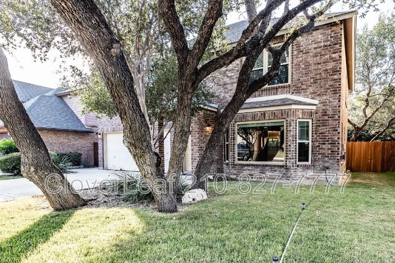 2326 Creekside Bnd - Photo 2 of 42