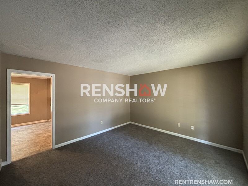 3367 Redcliff Dr - Photo 2 of 15
