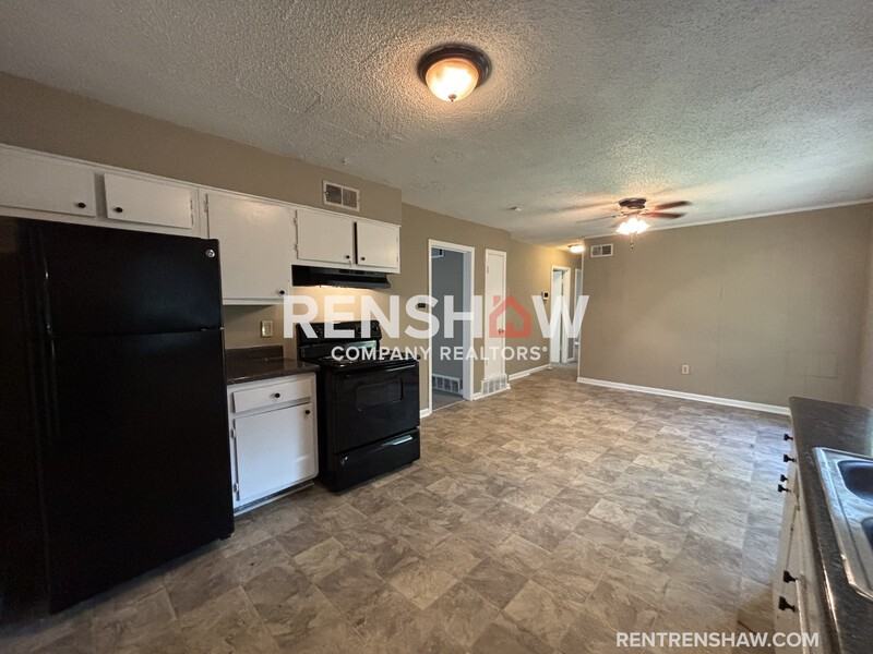 3367 Redcliff Dr - Photo 5 of 15
