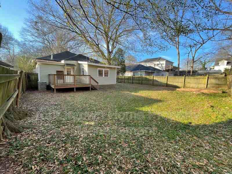 144 Ormond St Se - Photo 3 of 29