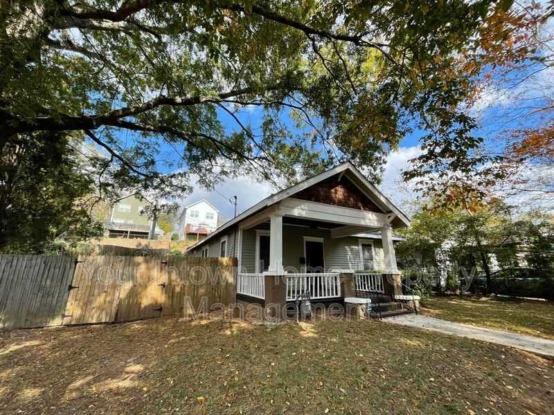144 Ormond St Se - Photo 4 of 29