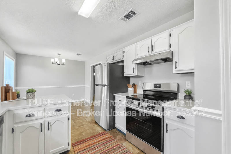 9695 Kingsridge Dr - Photo 4 of 22
