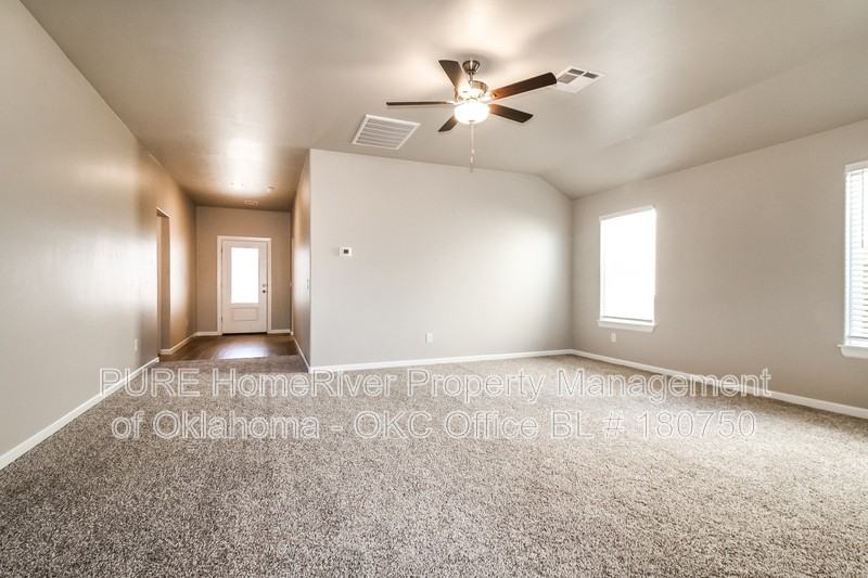 1608 Ruby Dr - Photo 3 of 25