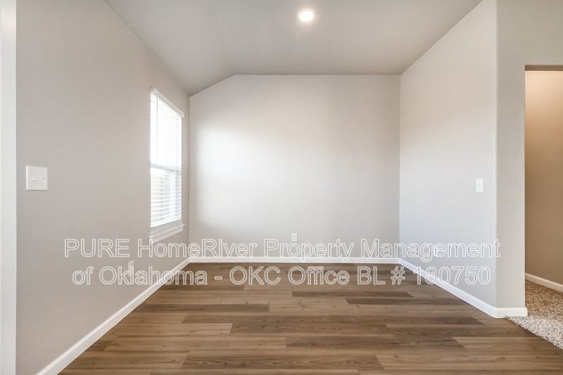1608 Ruby Dr - Photo 5 of 25