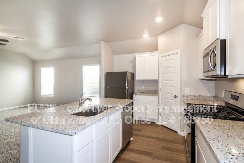 1608 Ruby Dr - Photo 7 of 25