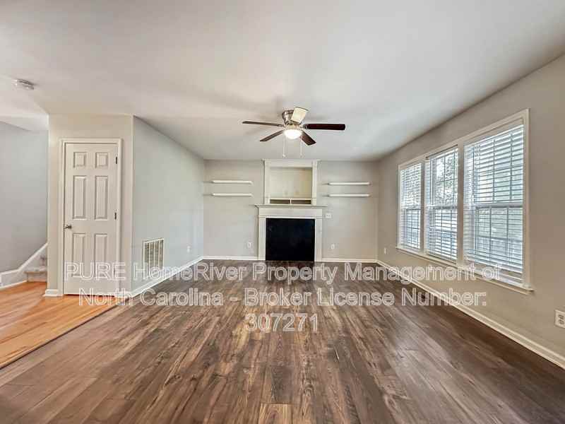 384 Santa Gertrudis Dr - Photo 4 of 25
