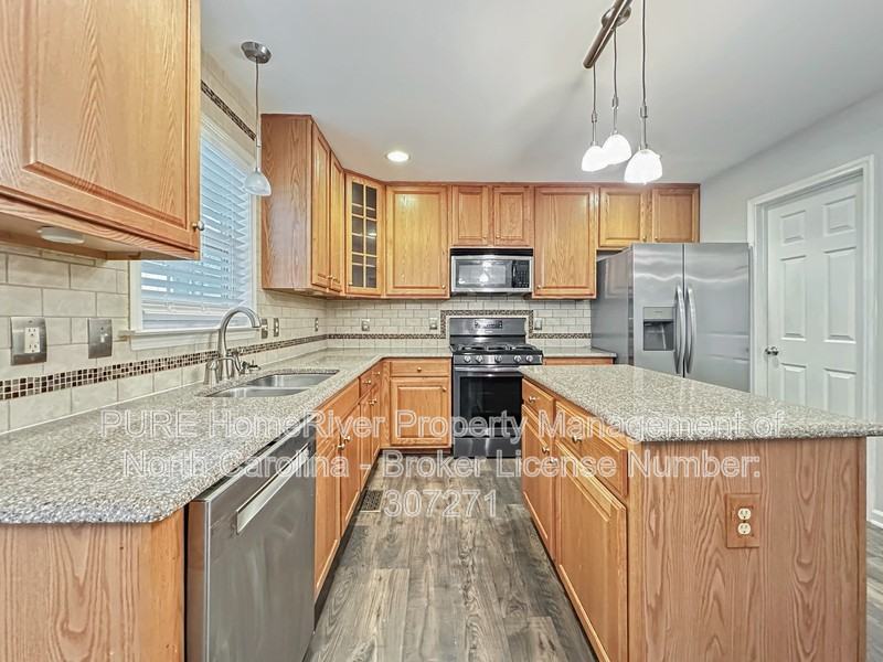 384 Santa Gertrudis Dr - Photo 7 of 25