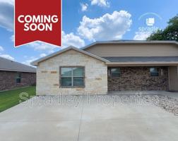 featured image of 1011 Laila Ln