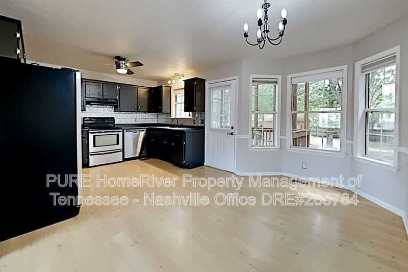 5017 Trailwater Dr - Photo 5 of 29
