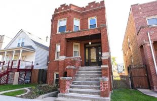 featured image of 5141 W Roscoe St #2F
