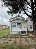 featured image of 111 E Eichel Ave