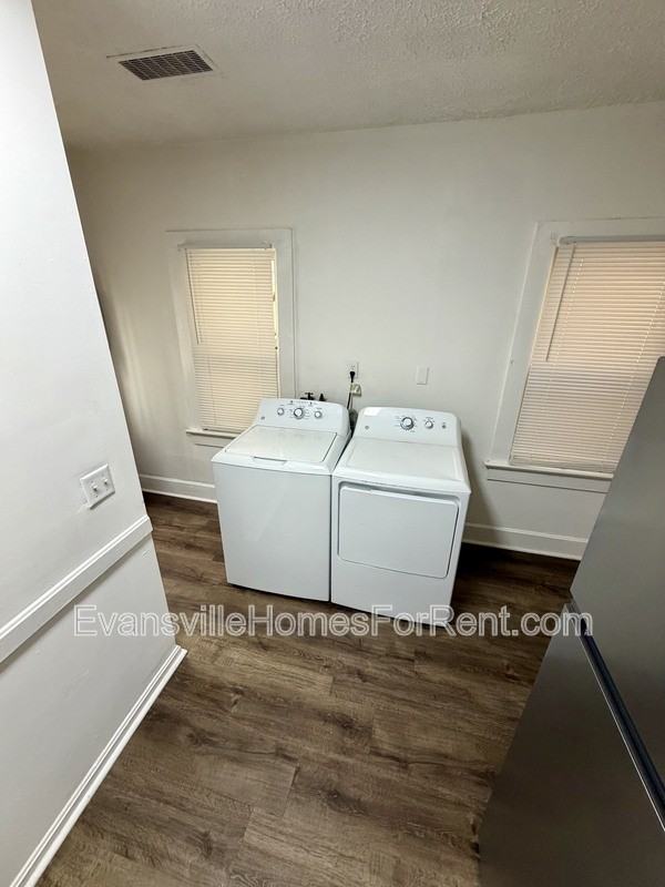 111 E Eichel Ave - Photo 7 of 10
