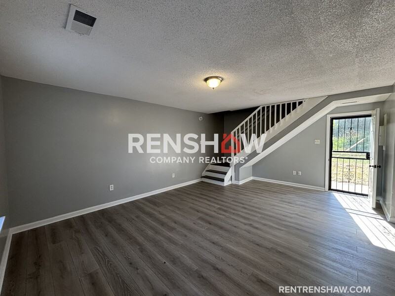 2525 Rozelle St - Photo 4 of 23