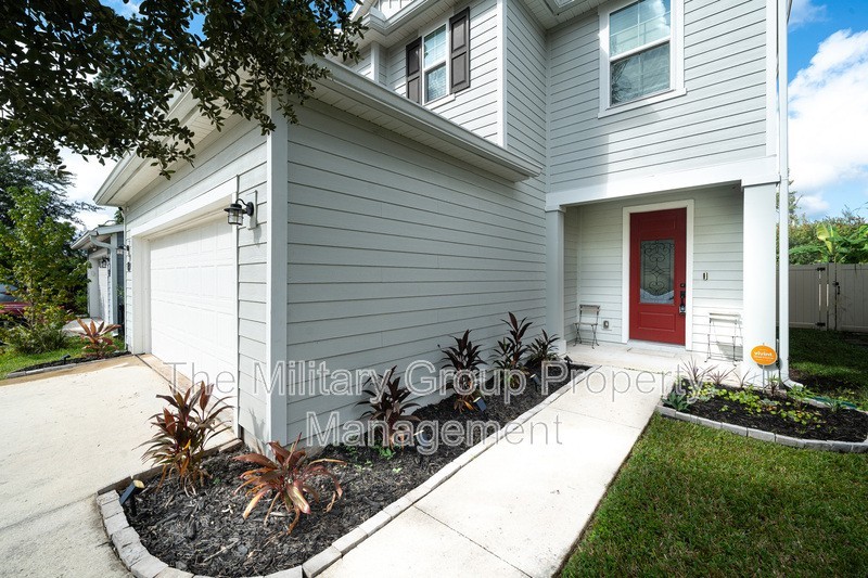 7148 Preston Pines Trl - Photo 3 of 38
