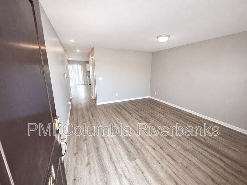 721 Tanager Ln - Photo 3 of 27