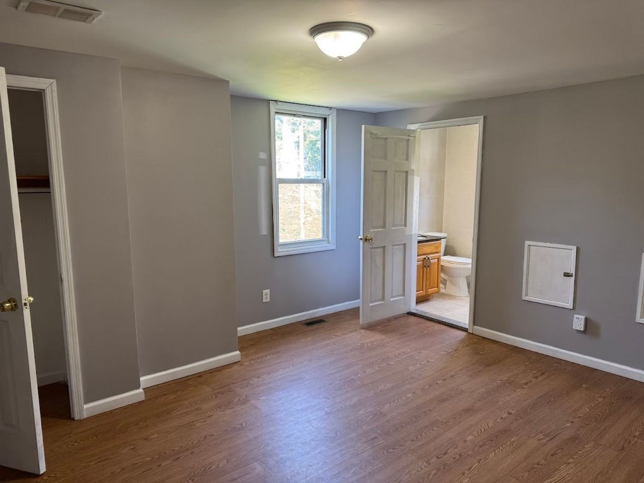 53 Bates St 1 & 2 - Photo 5 of 34