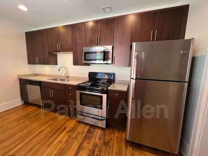 444 Haywood Rd #206 - Photo 6 of 13