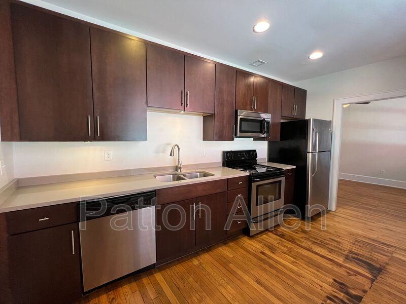 444 Haywood Rd #206 - Photo 7 of 13
