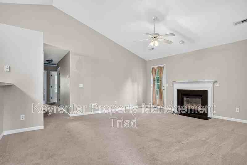6219 Black Willow Dr - Photo 4 of 35