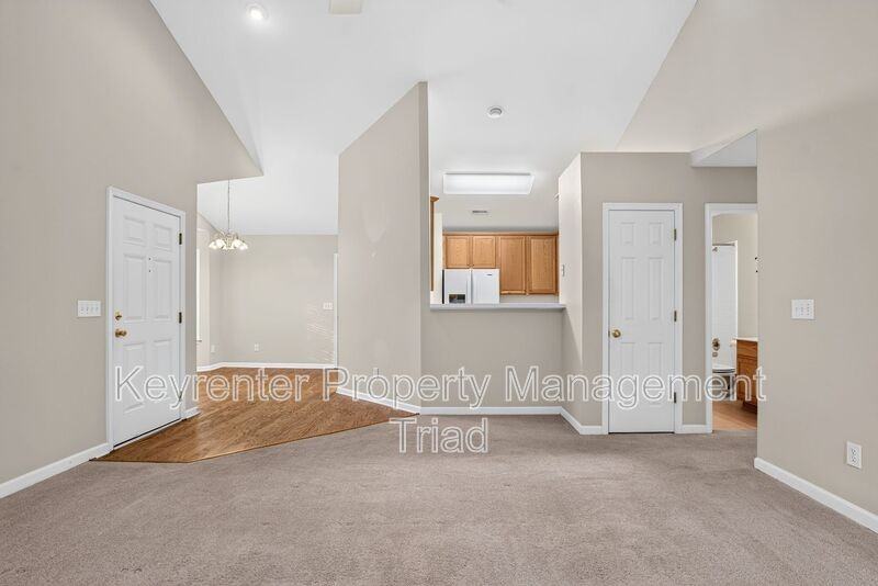 6219 Black Willow Dr - Photo 7 of 35