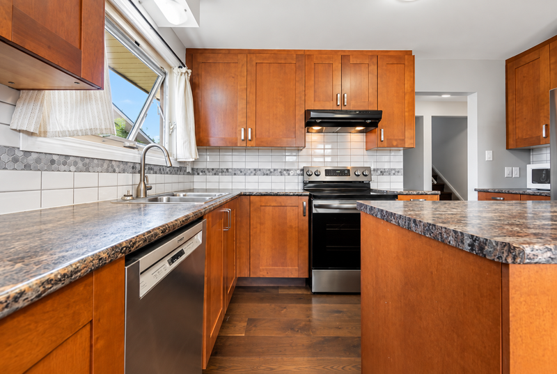 14402 64 St Nw - Photo 5 of 14