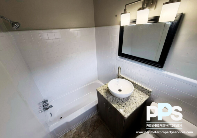 900 Greenwood Ave Ne #8 - Photo 6 of 15