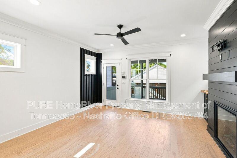 2728 Herman St #B - Photo 6 of 16