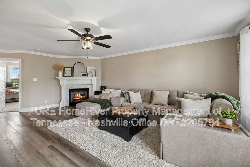 429 Crestwicke Ct - Photo 2 of 29