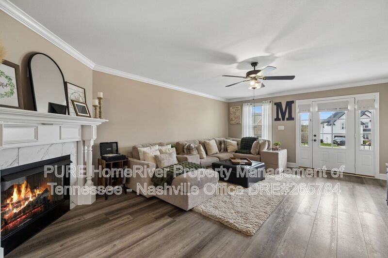 429 Crestwicke Ct - Photo 3 of 29