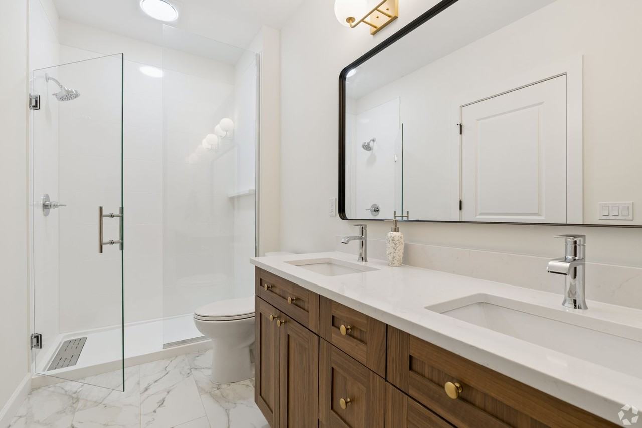 Hudson Valley Luxury Apartment Homes - Photo 7 of 19