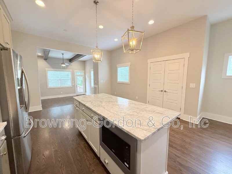 506A Camden Dr - Photo 7 of 28