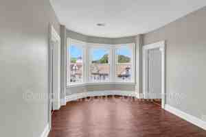 featured image of 1073 Grant St #19