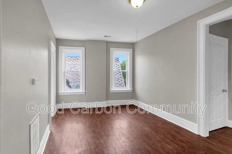 1073 Grant St #19 - Photo 3 of 19