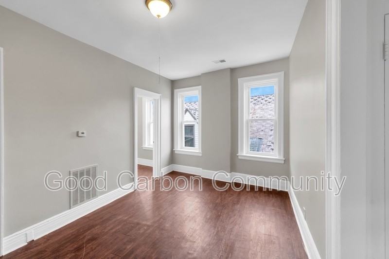 1073 Grant St #19 - Photo 4 of 19