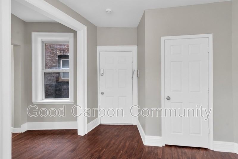 1073 Grant St #19 - Photo 6 of 19