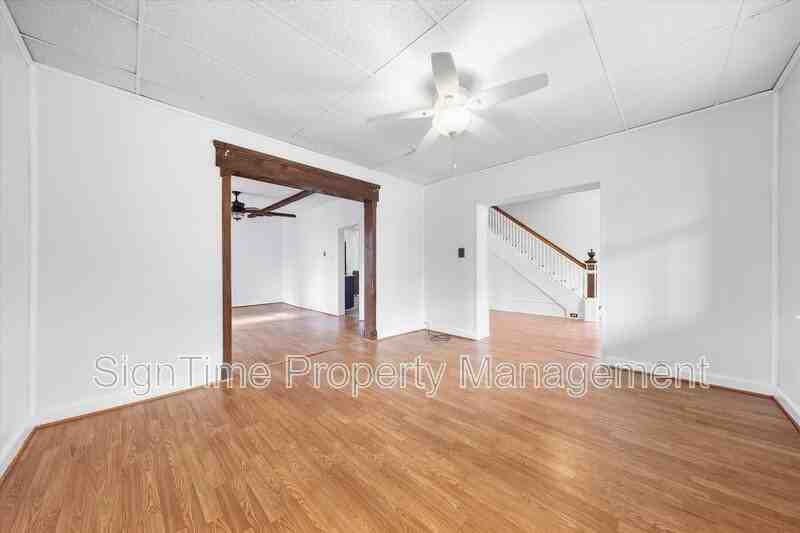 17842 Virginia Ave - Photo 4 of 25