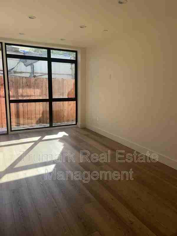 609 E Garfield Ave #A - Photo 7 of 8