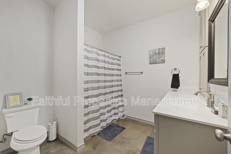16246 County Road 4137 - Photo 7 of 8