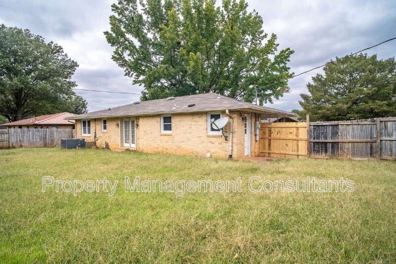 1004 Ford Ave - Photo 3 of 22