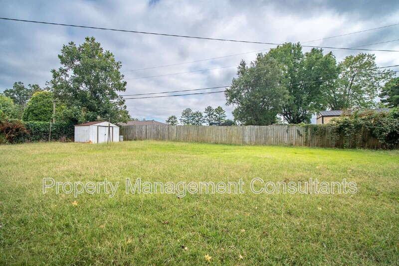 1004 Ford Ave - Photo 6 of 22