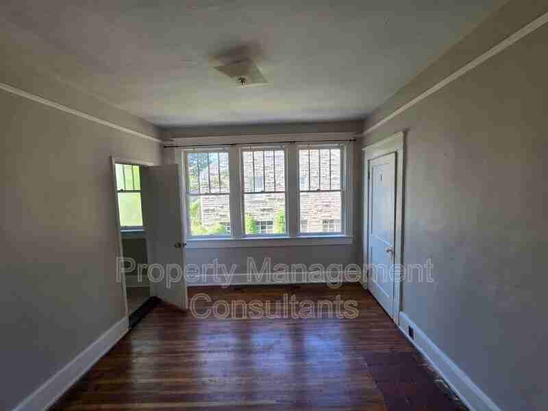 727 Sherrod Ave #A - Photo 5 of 9
