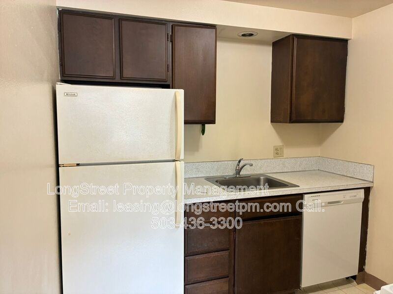 329 Sw 10th St #6 - Photo 2 of 19
