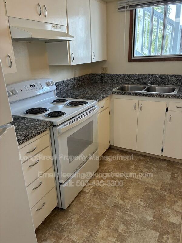 1250 Sw E Ave #4 - Photo 2 of 24