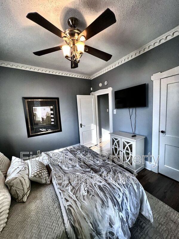 279 N Watkins St - Photo 6 of 11