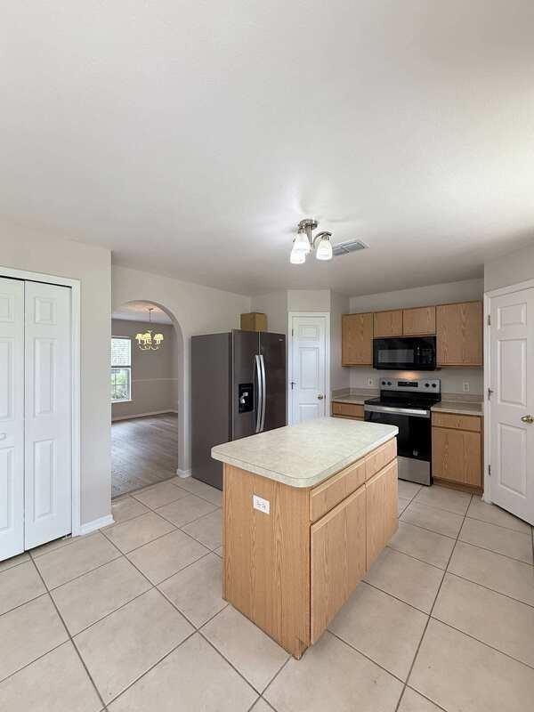 13046 Waterbourne Dr - Photo 7 of 50