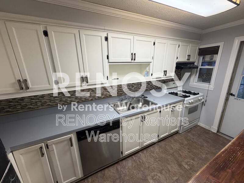 844 Jaydee Ave - Photo 2 of 19